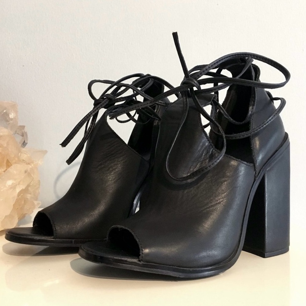 UNIF 94 heel peep toe ankle tie up black leather - Picture 3 of 8